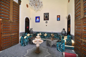 Гостиница Riad Khouloud  Фес